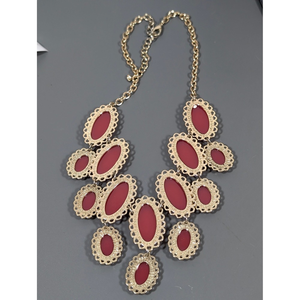 Berry Pink Statement Necklace Faceted Acrylic Gold Tone 21in Bib - Picture 8 of 8